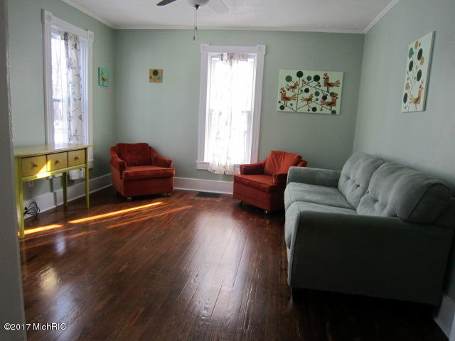 409 N Marshall St, Marshall, MI 49068 photo 11
