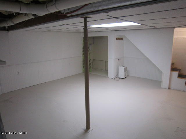 409 N Marshall St, Marshall, MI 49068 photo 34