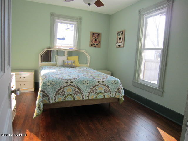 409 N Marshall St, Marshall, MI 49068 photo 12