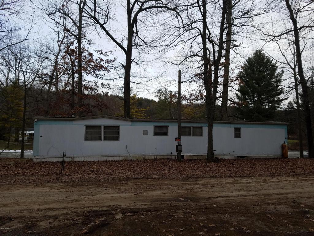 8071 Poplar Ln, Reading, MI 49274 photo 5