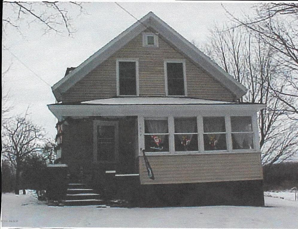 1007 Warner St, Whitehall, MI 49461 photo 1