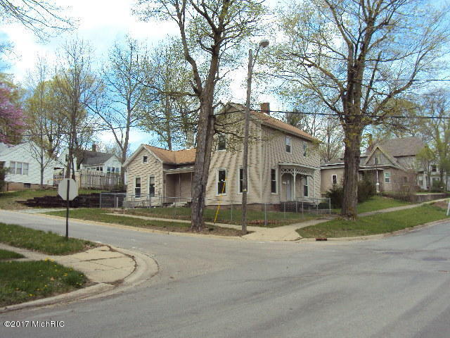301 Main St, Buchanan, MI 49107 photo 13