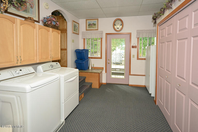 26 Pine Rd, Plainwell, MI 49080 photo 16