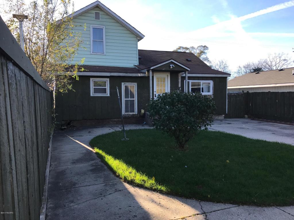 311 S 3rd Ave, Big Rapids, MI 49307 photo 2