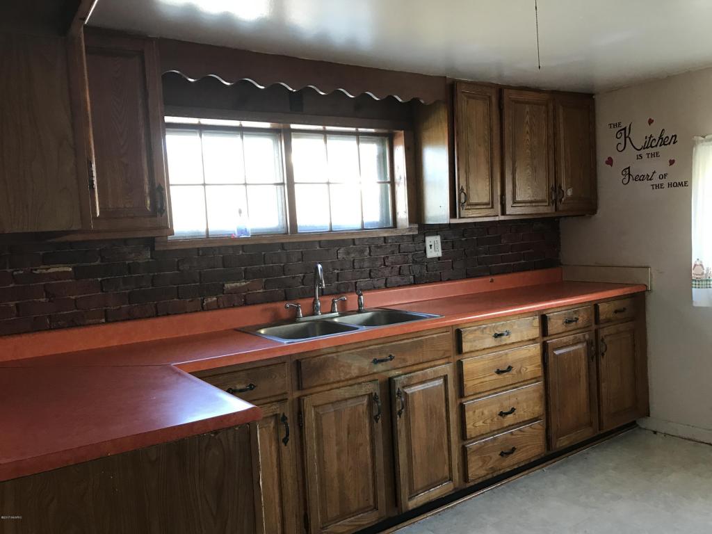 311 S 3rd Ave, Big Rapids, MI 49307 photo 13