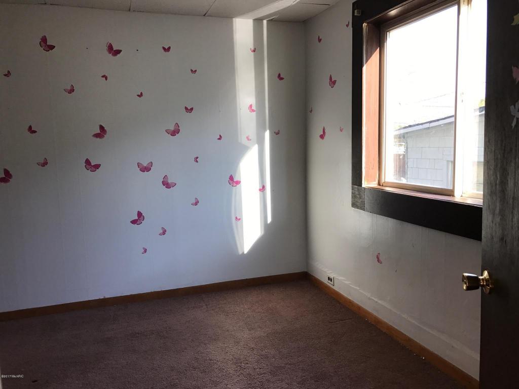 311 S 3rd Ave, Big Rapids, MI 49307 photo 28