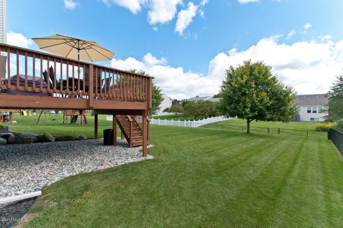 8580 Haystack Rd SE, Caledonia, MI 49316 photo 3