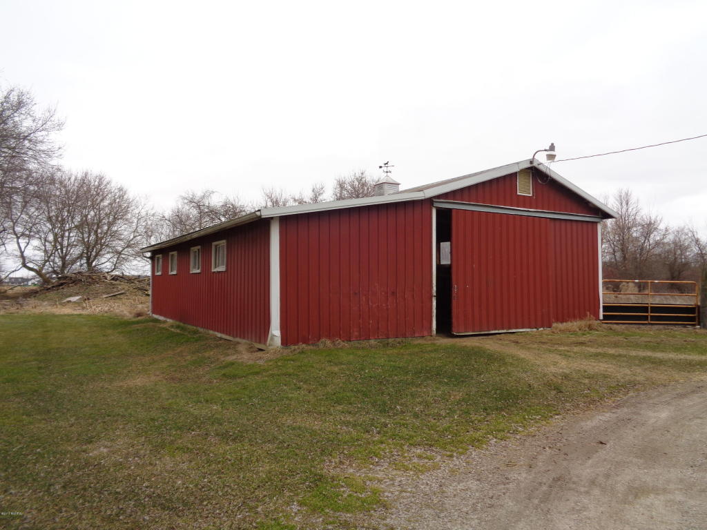 107 Carpenter St, Waldron, MI 49288 photo 18