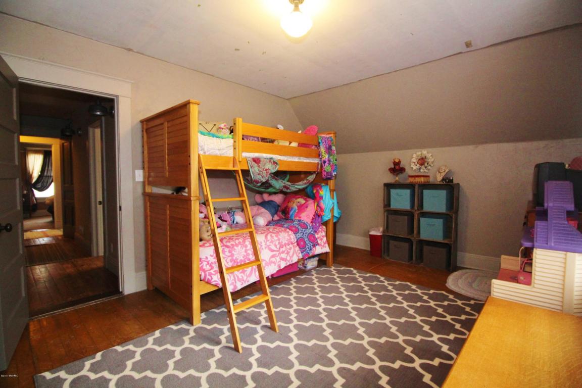 105 W Third St, Buchanan, MI 49107 photo 21