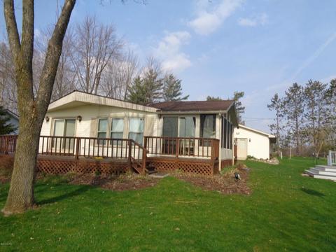 3776 Sunny Dr, Sears, MI 49679 photo 2