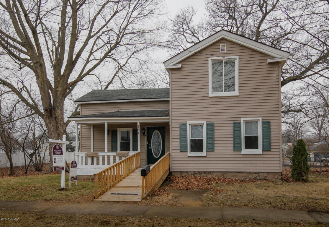 564 White Pigeon St, Constantine, MI 49042 photo 2
