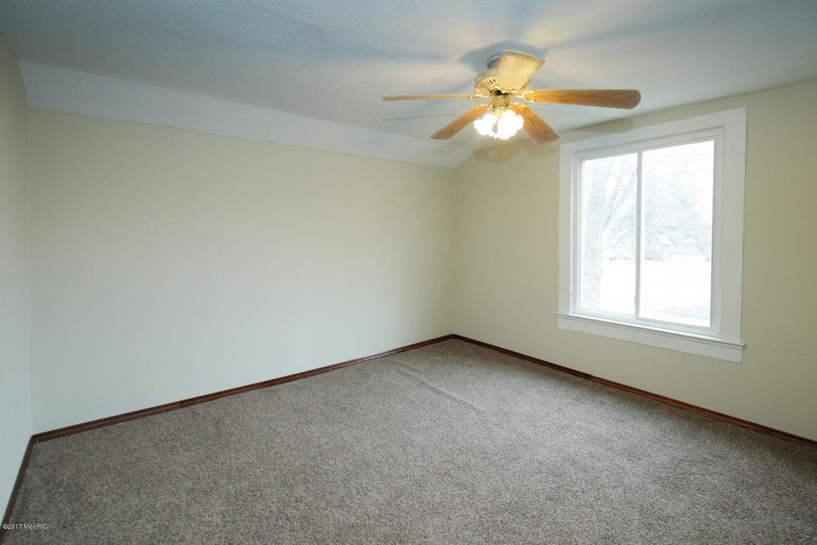 564 White Pigeon St, Constantine, MI 49042 photo 13