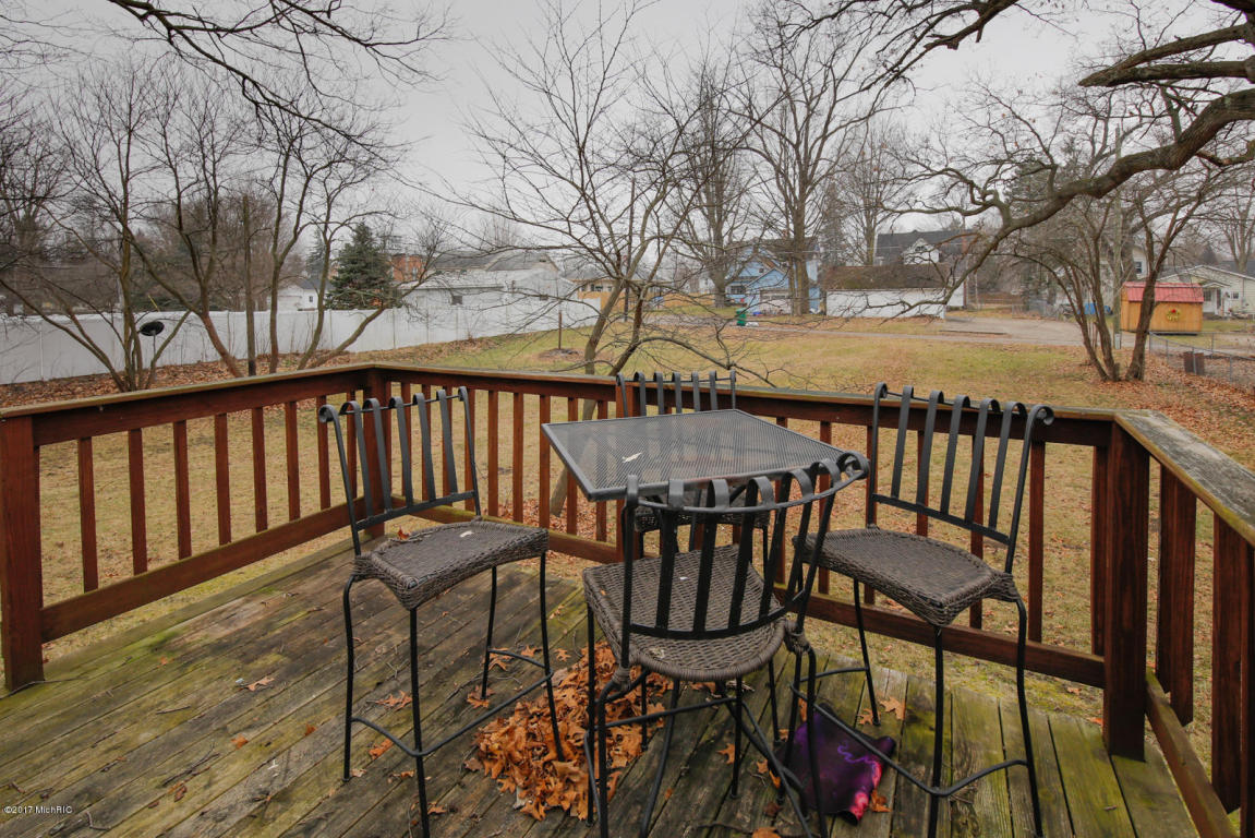 564 White Pigeon St, Constantine, MI 49042 photo 16