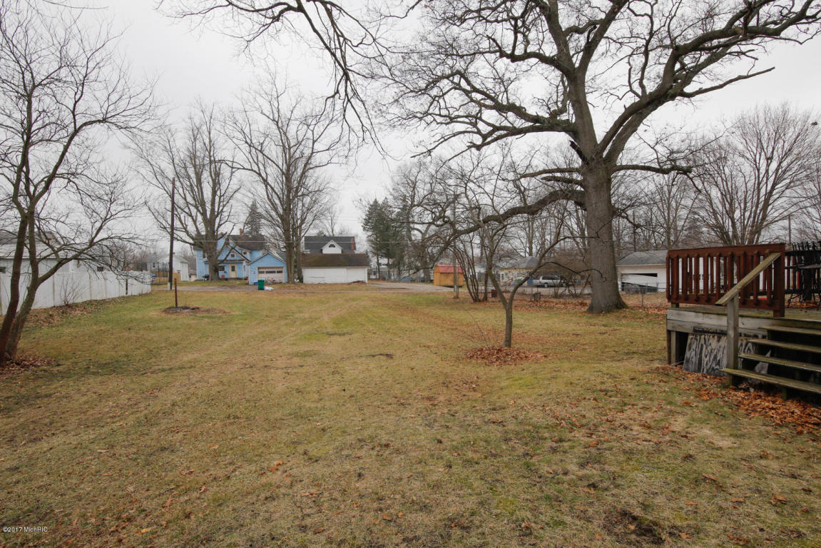 564 White Pigeon St, Constantine, MI 49042 photo 17