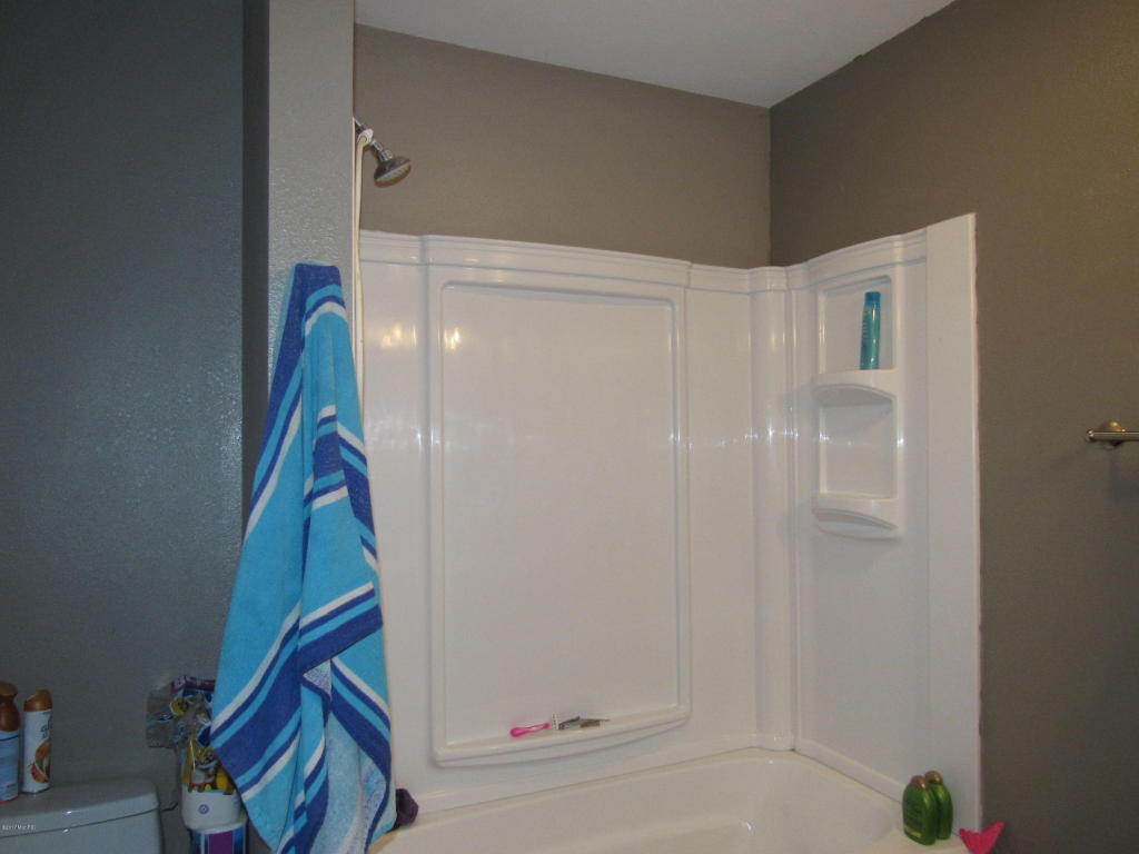 411 E River St, Whitehall, MI 49461 photo 16