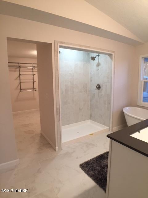 7806 O Ave E, Kalamazoo, MI 49048 photo 11