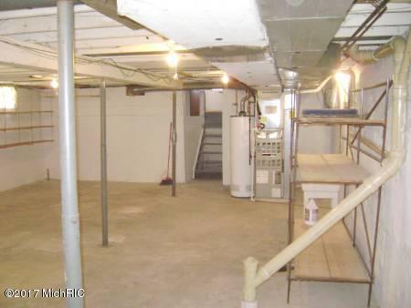 1327 Eagle St, Niles, MI 49120 photo 23
