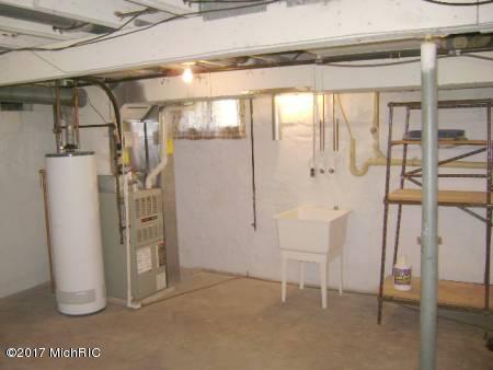 1327 Eagle St, Niles, MI 49120 photo 21
