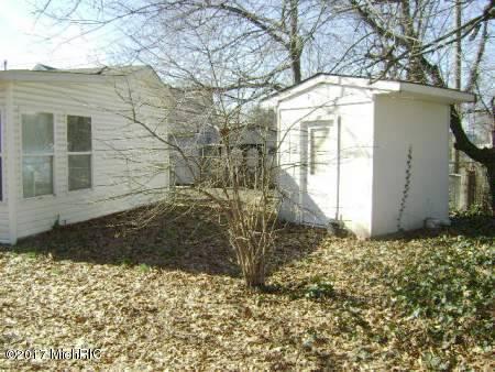 1327 Eagle St, Niles, MI 49120 photo 5