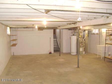 1327 Eagle St, Niles, MI 49120 photo 22