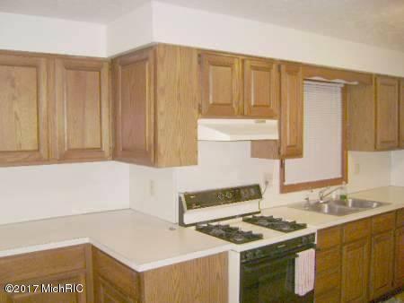 1327 Eagle St, Niles, MI 49120 photo 8