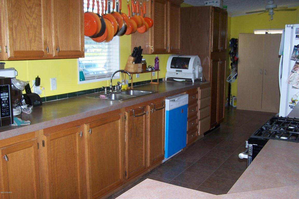 3567 Arthur Rd, Remus, MI 49340 photo 4