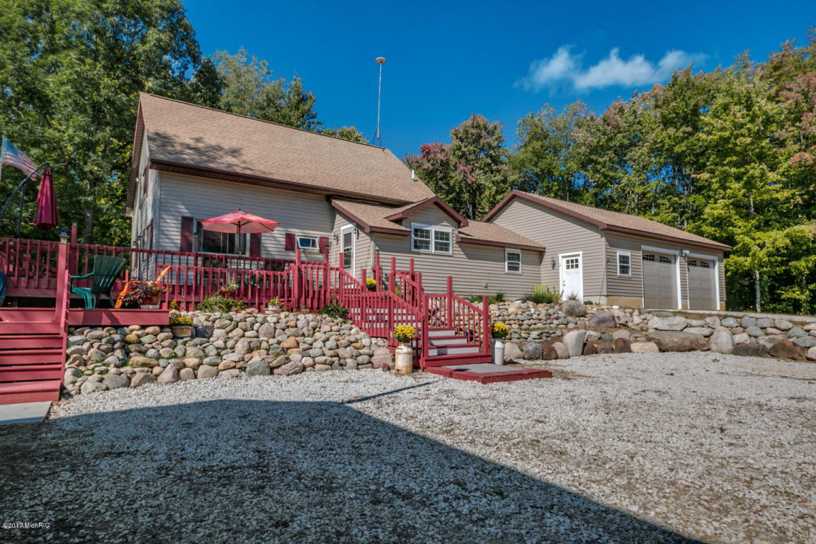 17841 T Dr S, Tekonsha, MI 49092 photo 2