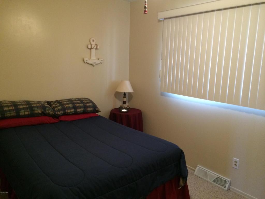 11890 Bradley Dr, Jerome, MI 49249 photo 12