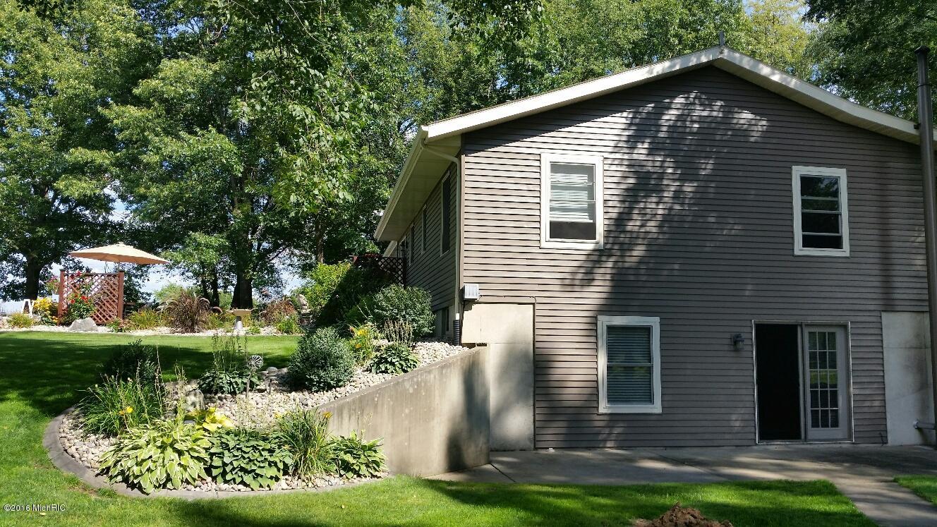 9916 Flat Rock Ct, Middleville, MI 49333 photo 5
