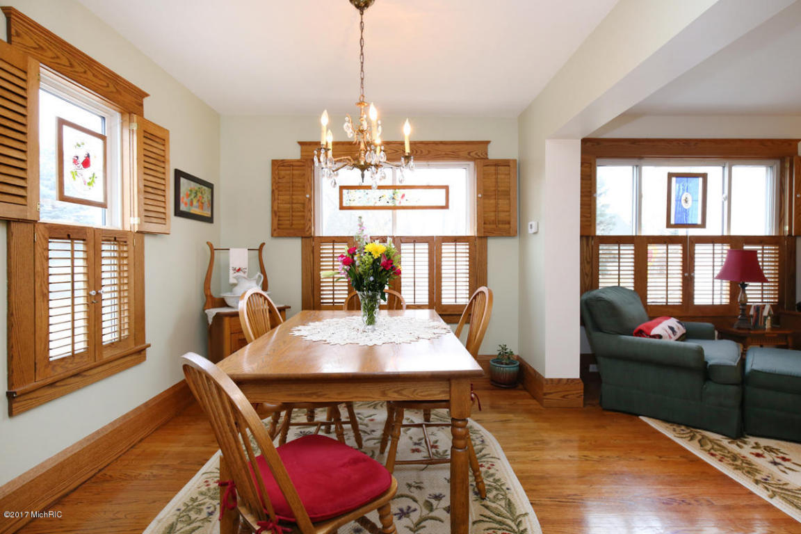 210 Wilson St, Belding, MI 48809 photo 10