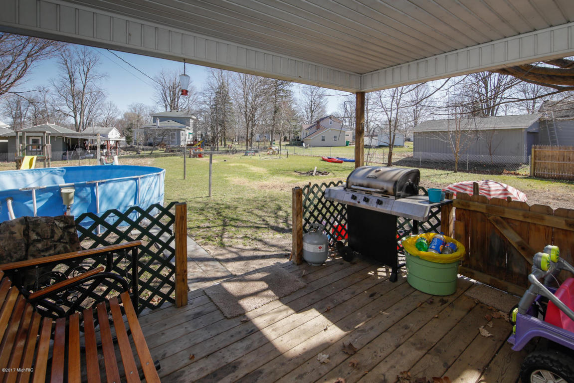 425 Mill St, Constantine, MI 49042 photo 16
