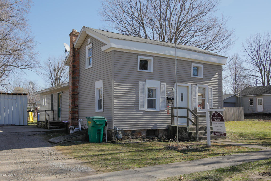 425 Mill St, Constantine, MI 49042 photo 2
