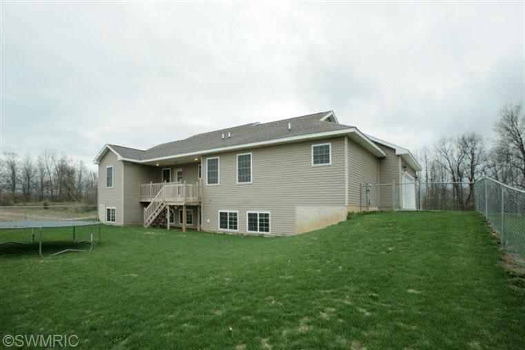8795 S D Dr, Ceresco, MI 49033 photo 22