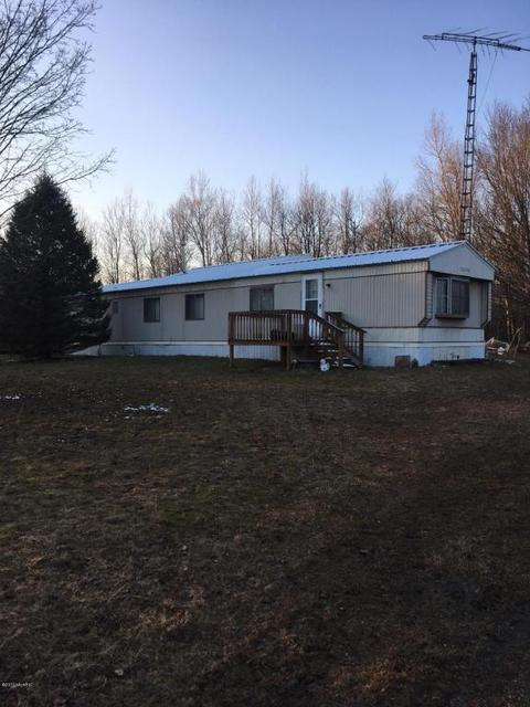 2470 E Garfield, Hesperia, MI 49421 photo 1