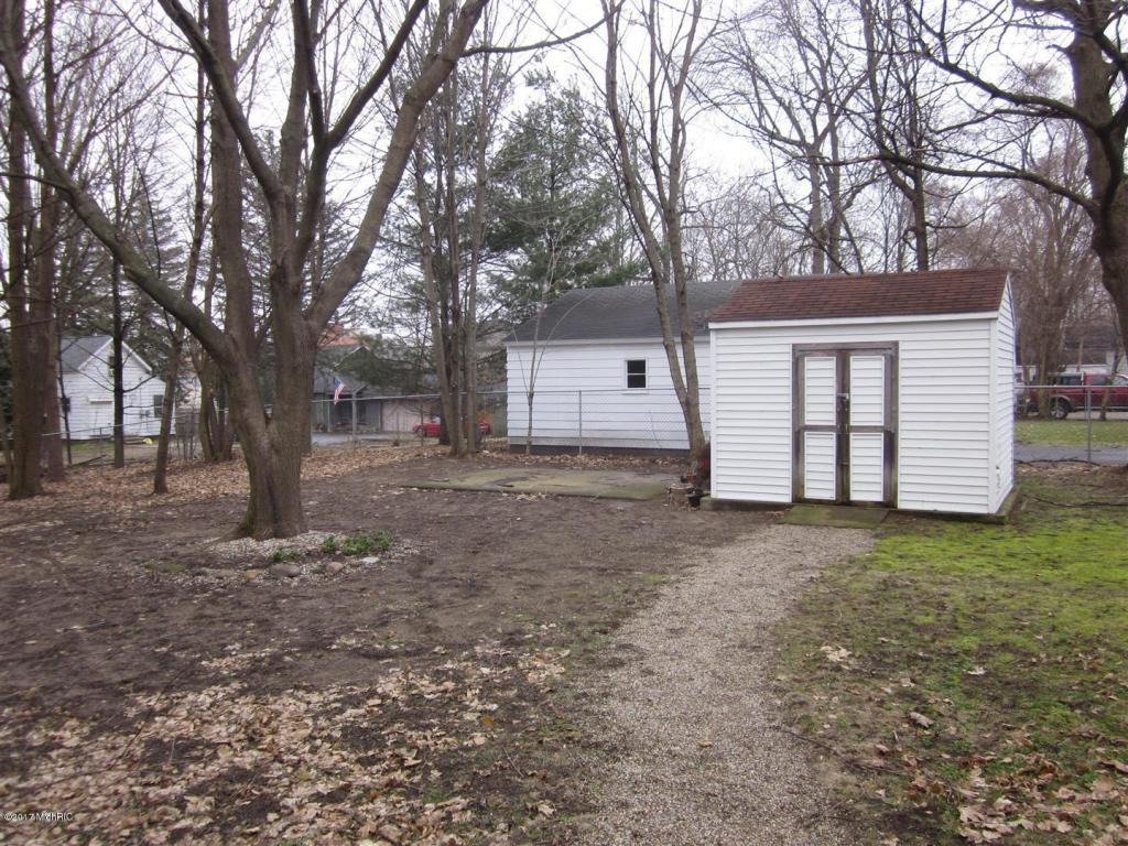 324 Union St, Plainwell, MI 49080 photo 33