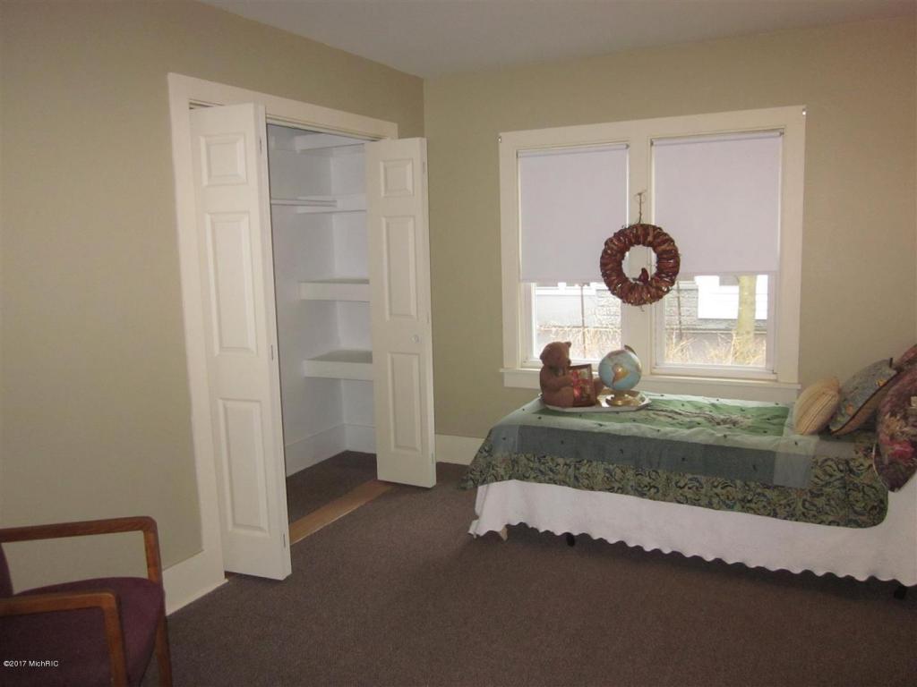 324 Union St, Plainwell, MI 49080 photo 18