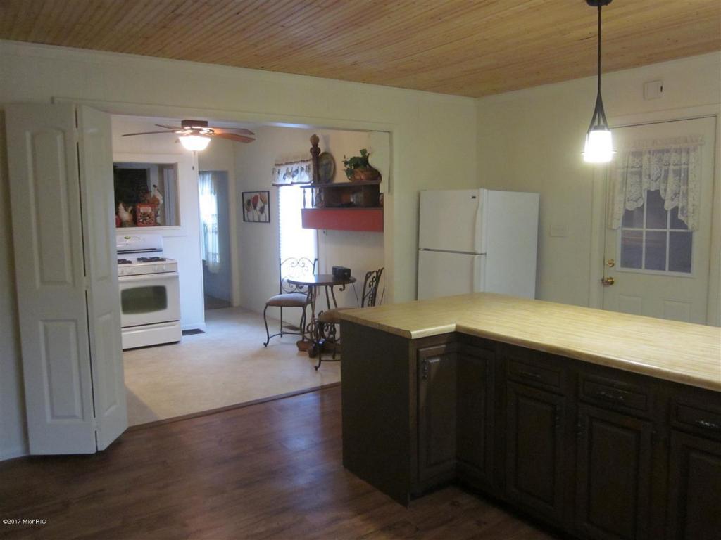 324 Union St, Plainwell, MI 49080 photo 29