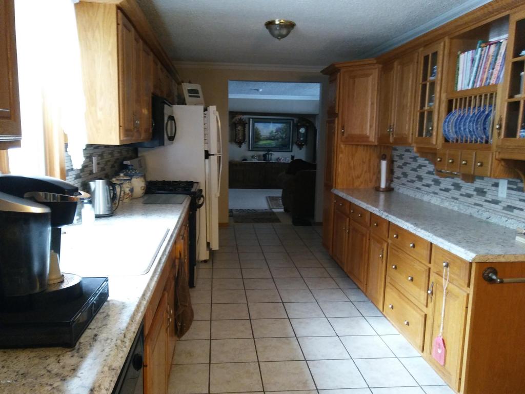 7608 W Jackson, Hesperia, MI 49421 photo 5