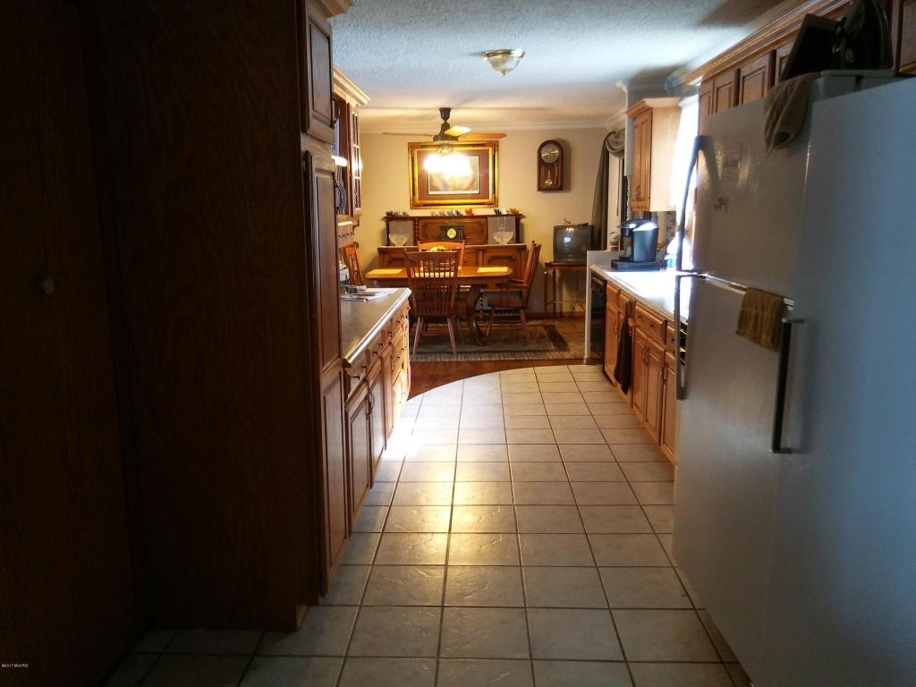 7608 W Jackson, Hesperia, MI 49421 photo 7