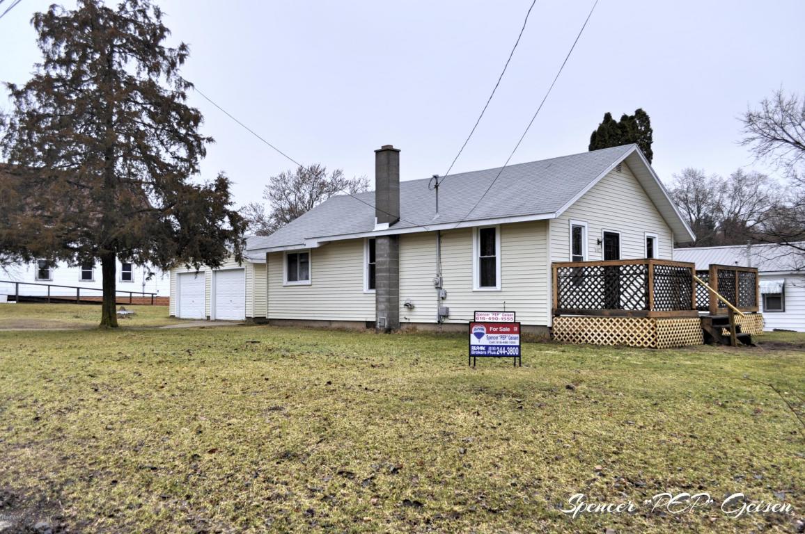 502 Vincent St, Belding, MI 48809 photo 1