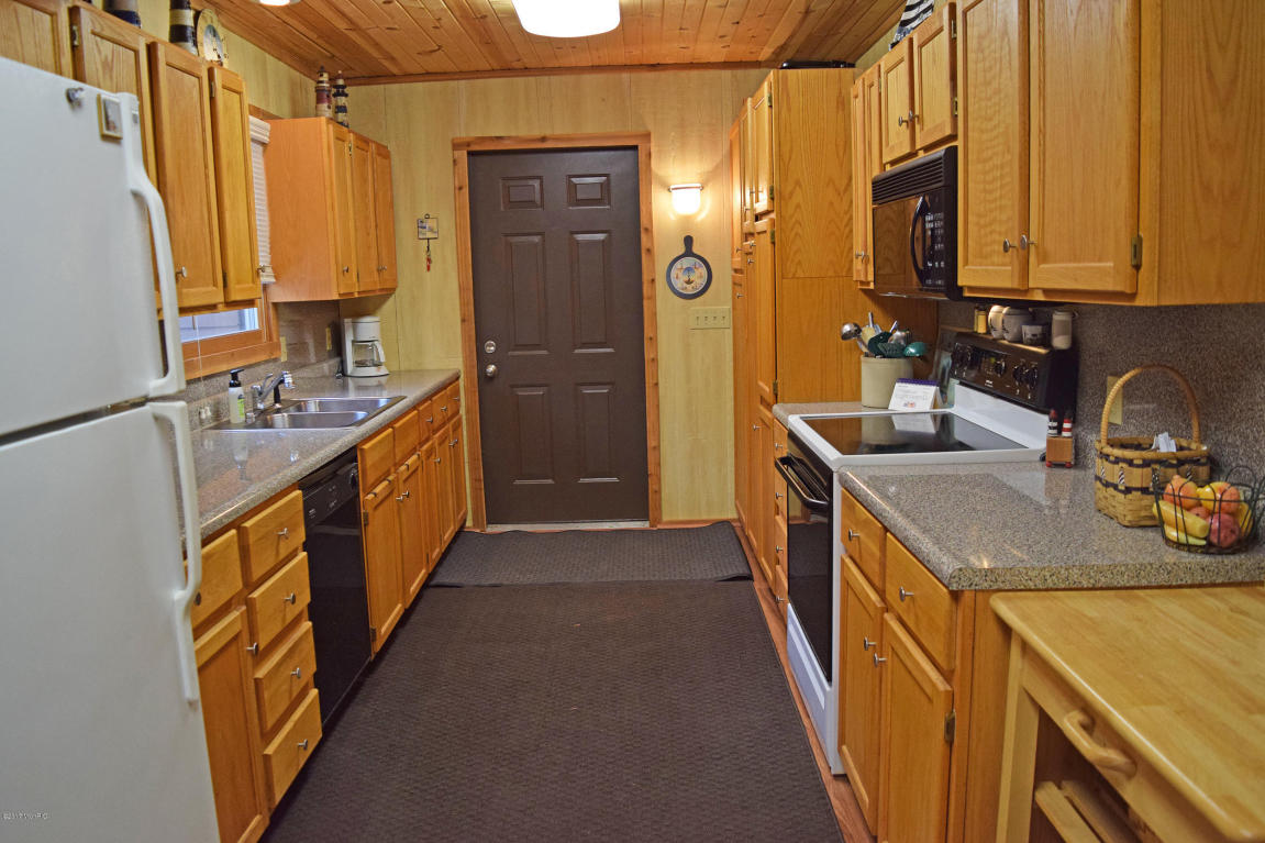 11169 S Jacquelyn Dr, Baldwin, MI 49304 photo 10