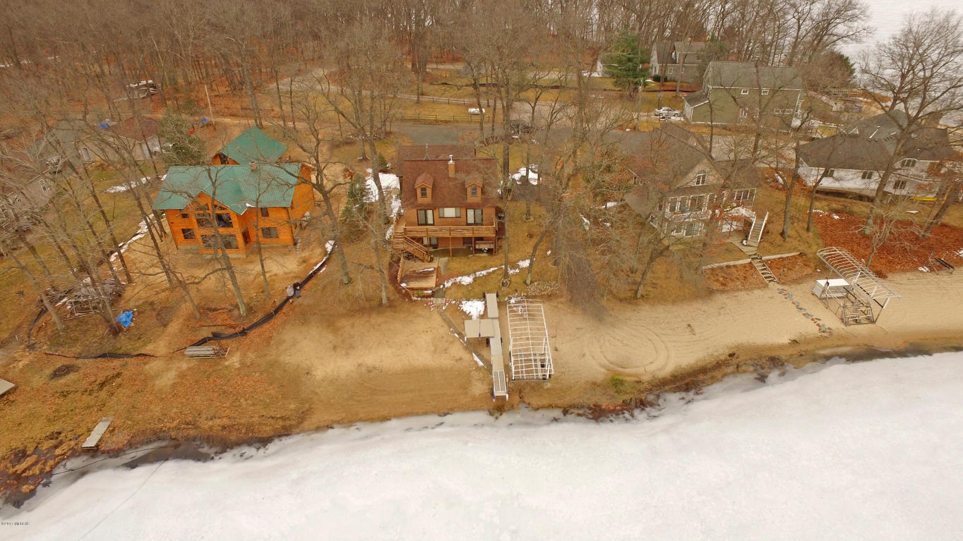 11169 S Jacquelyn Dr, Baldwin, MI 49304 photo 2