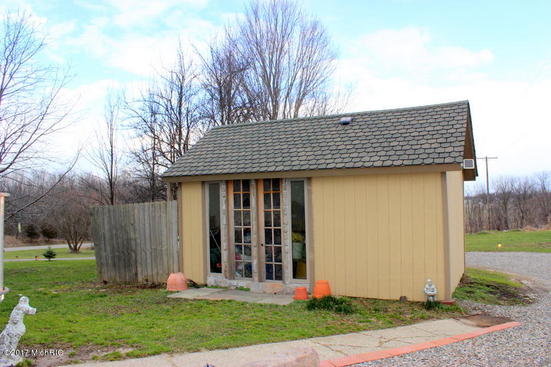 5571 Squires Rd, Allen, MI 49227 photo 29