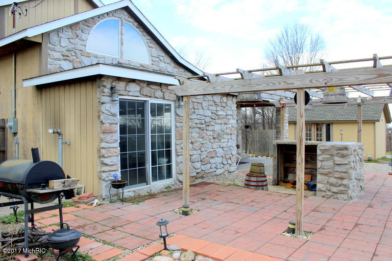 5571 Squires Rd, Allen, MI 49227 photo 34