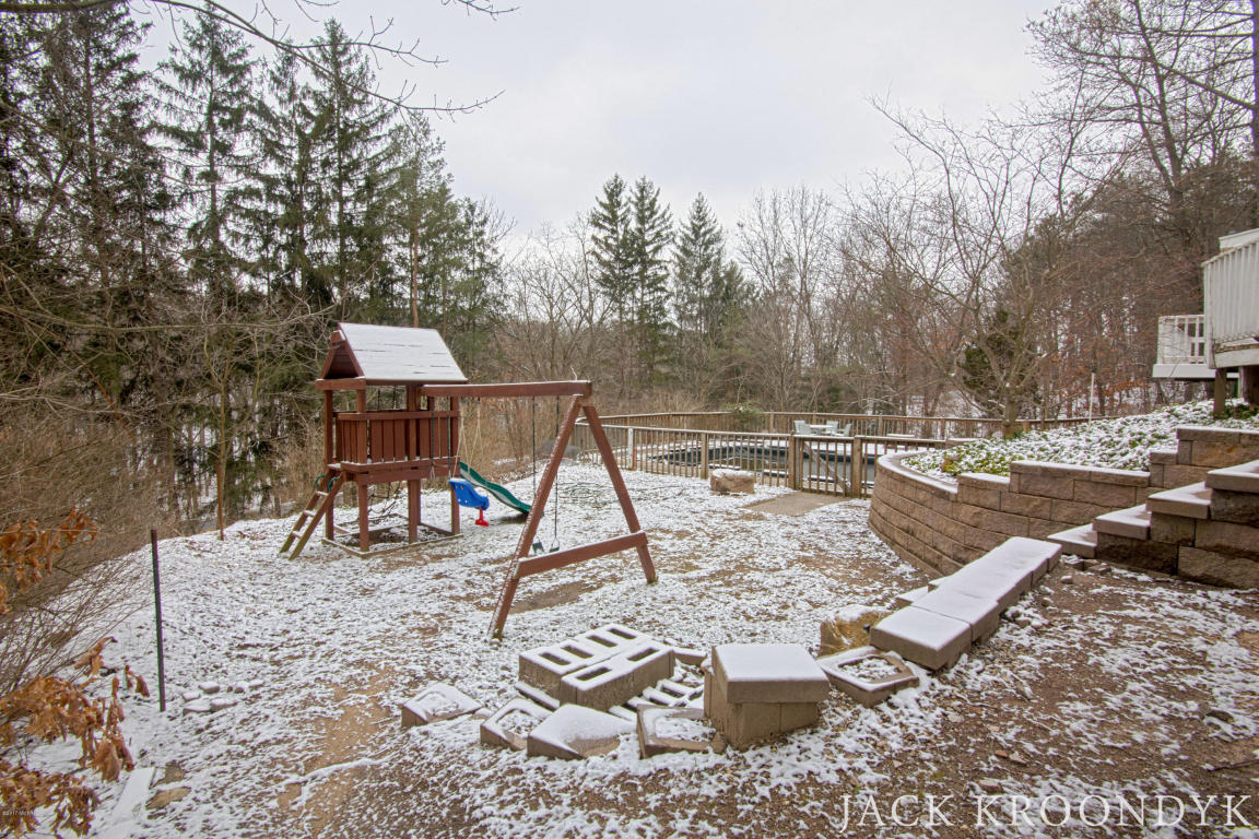 8111 Bailey Dr NE, Ada, MI 49301 photo 33