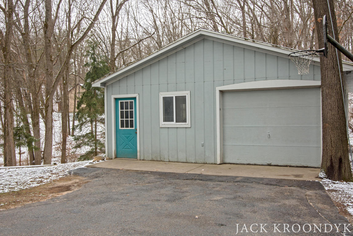 8111 Bailey Dr NE, Ada, MI 49301 photo 37