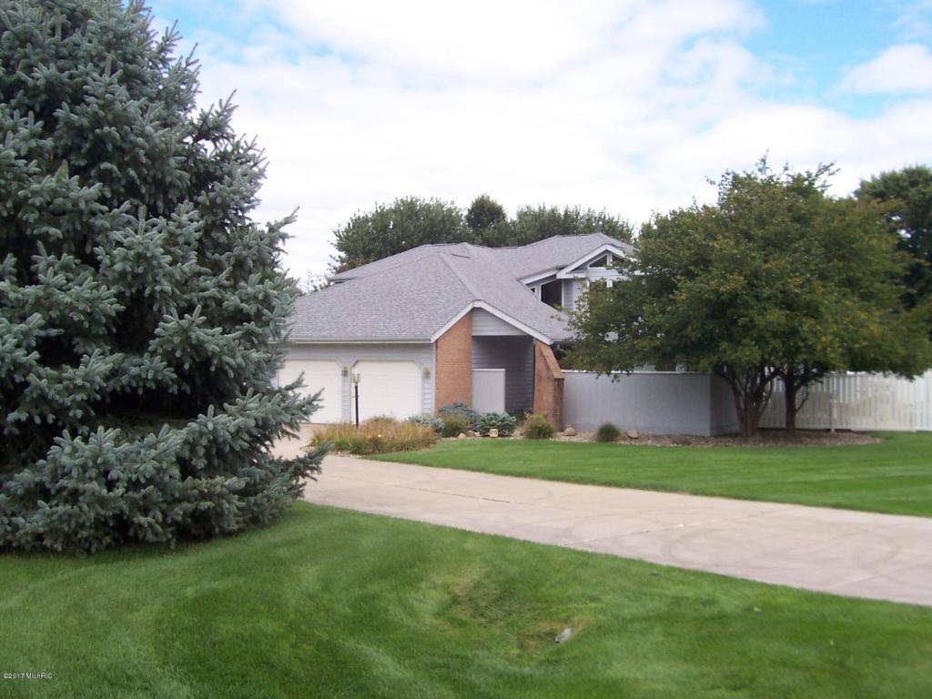22272 Loupee Dr, Cassopolis, MI 49031 photo 1