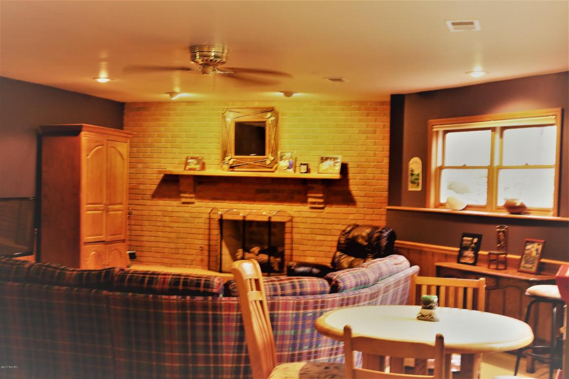 22272 Loupee Dr, Cassopolis, MI 49031 photo 9