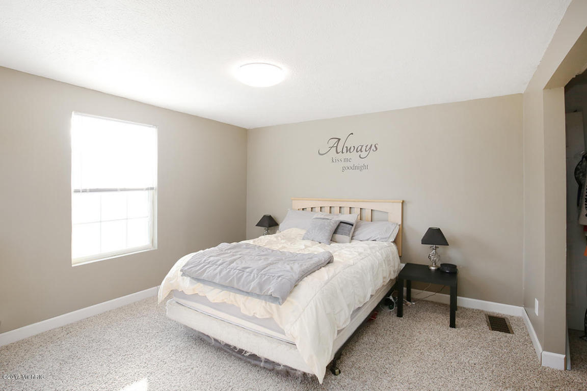 415 E Division St, Belding, MI 48809 photo 20
