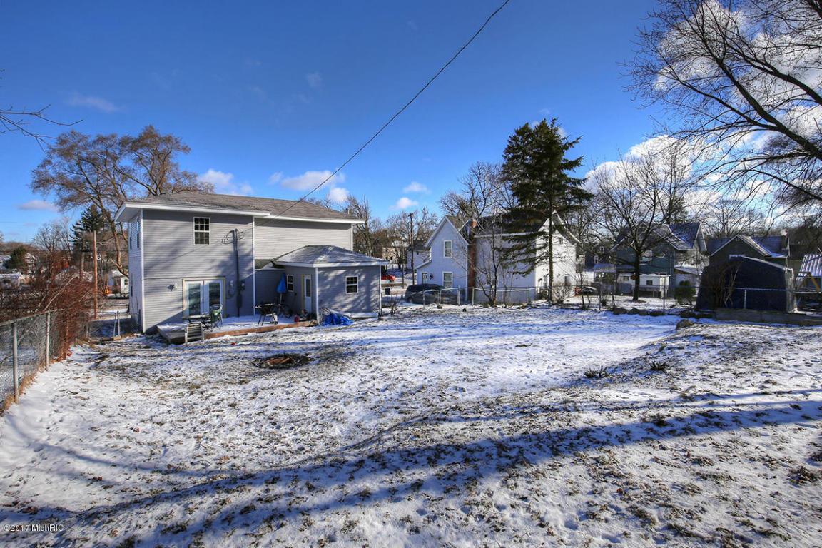 415 E Division St, Belding, MI 48809 photo 23